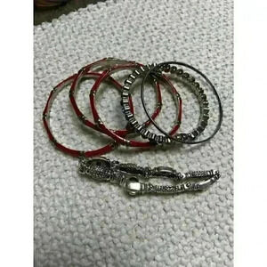 Bracelets - lot of 6